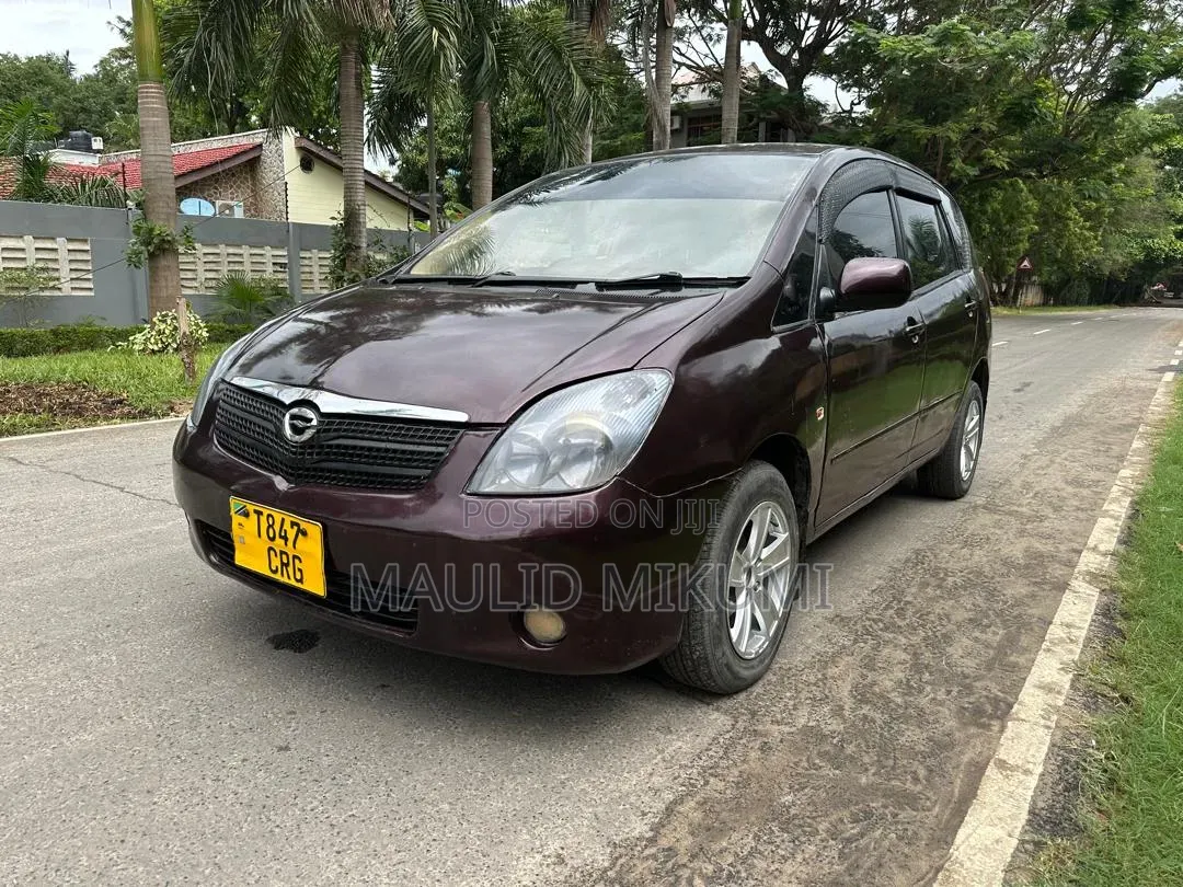 Toyota Corolla Spacio 2004 Maroon