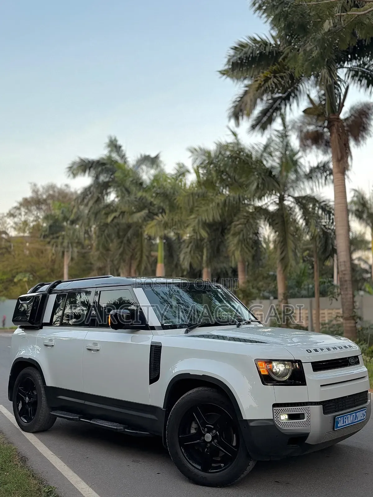 Land Rover Defender 2021 White