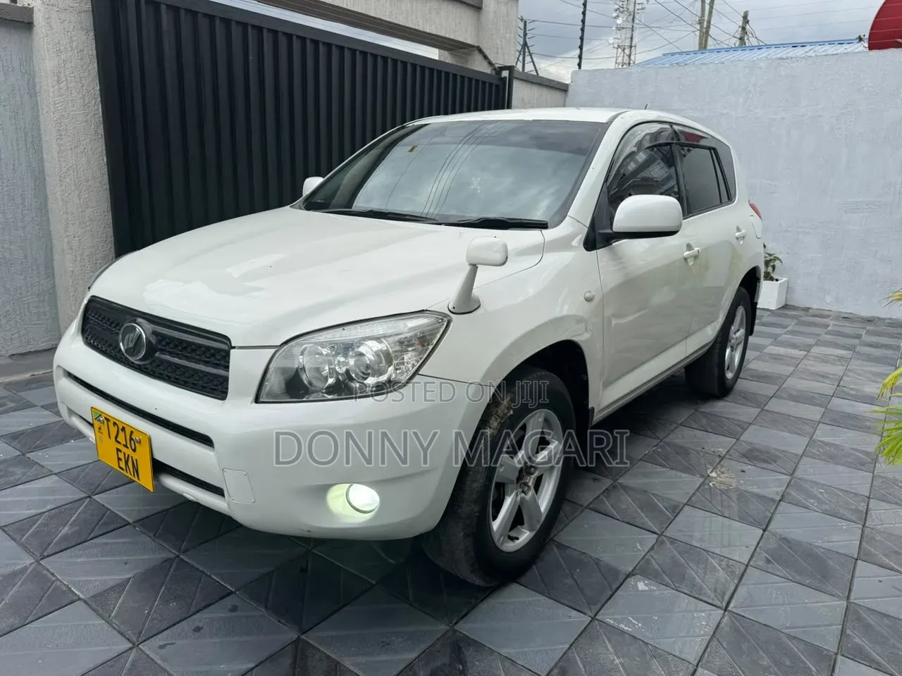 Toyota RAV4 2008 White