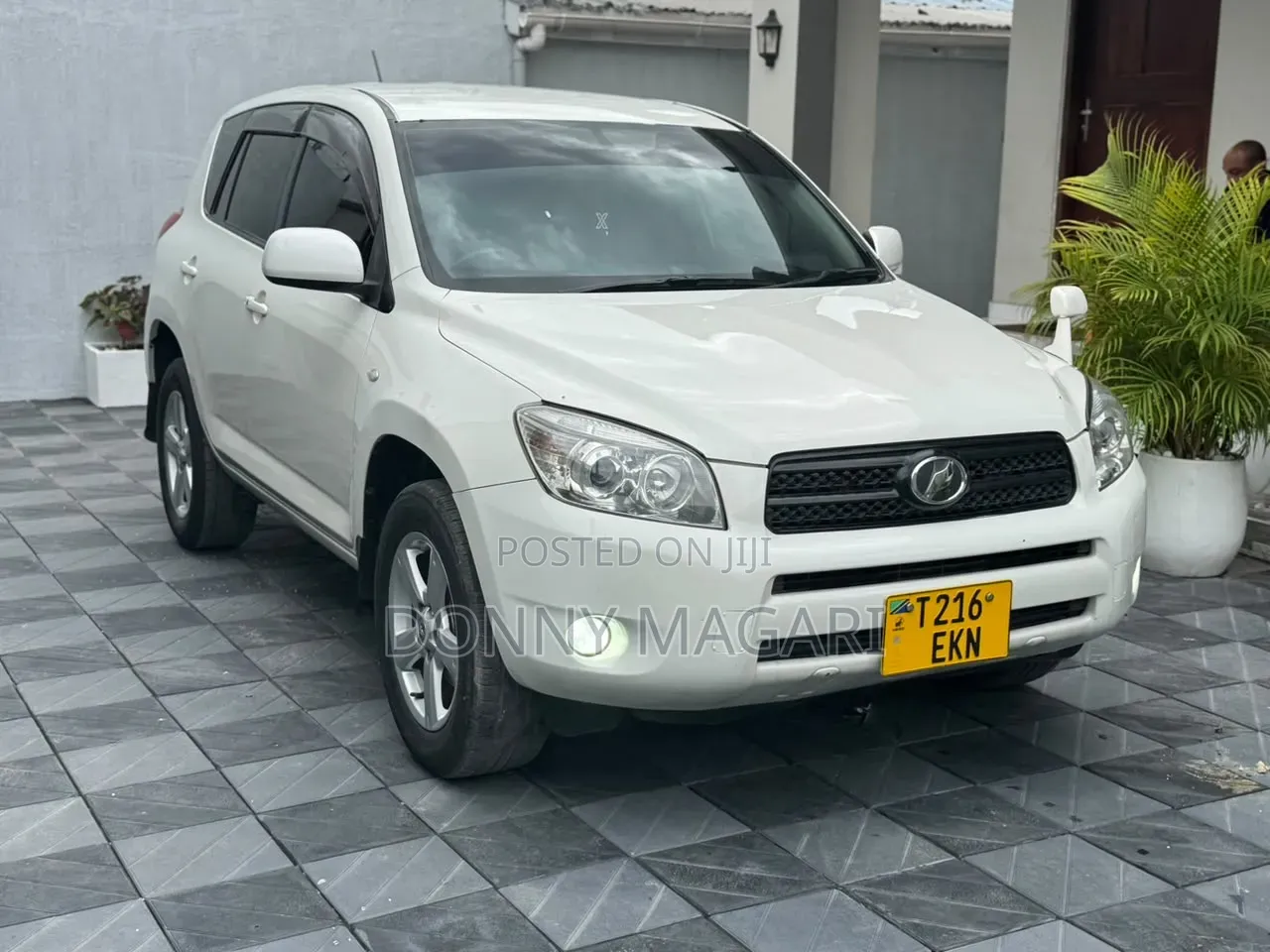 Toyota RAV4 2008 White