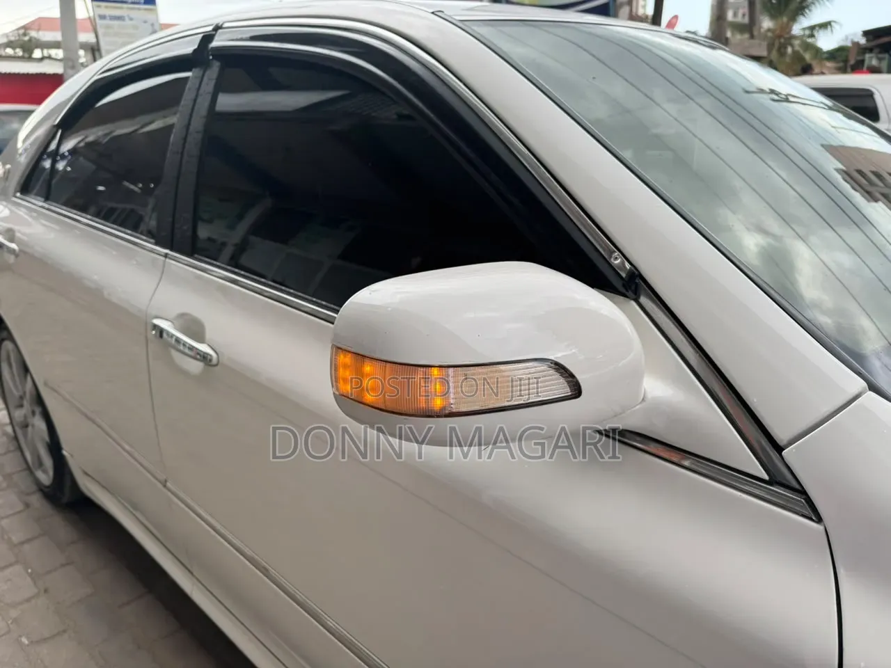 Toyota Crown 2007 White