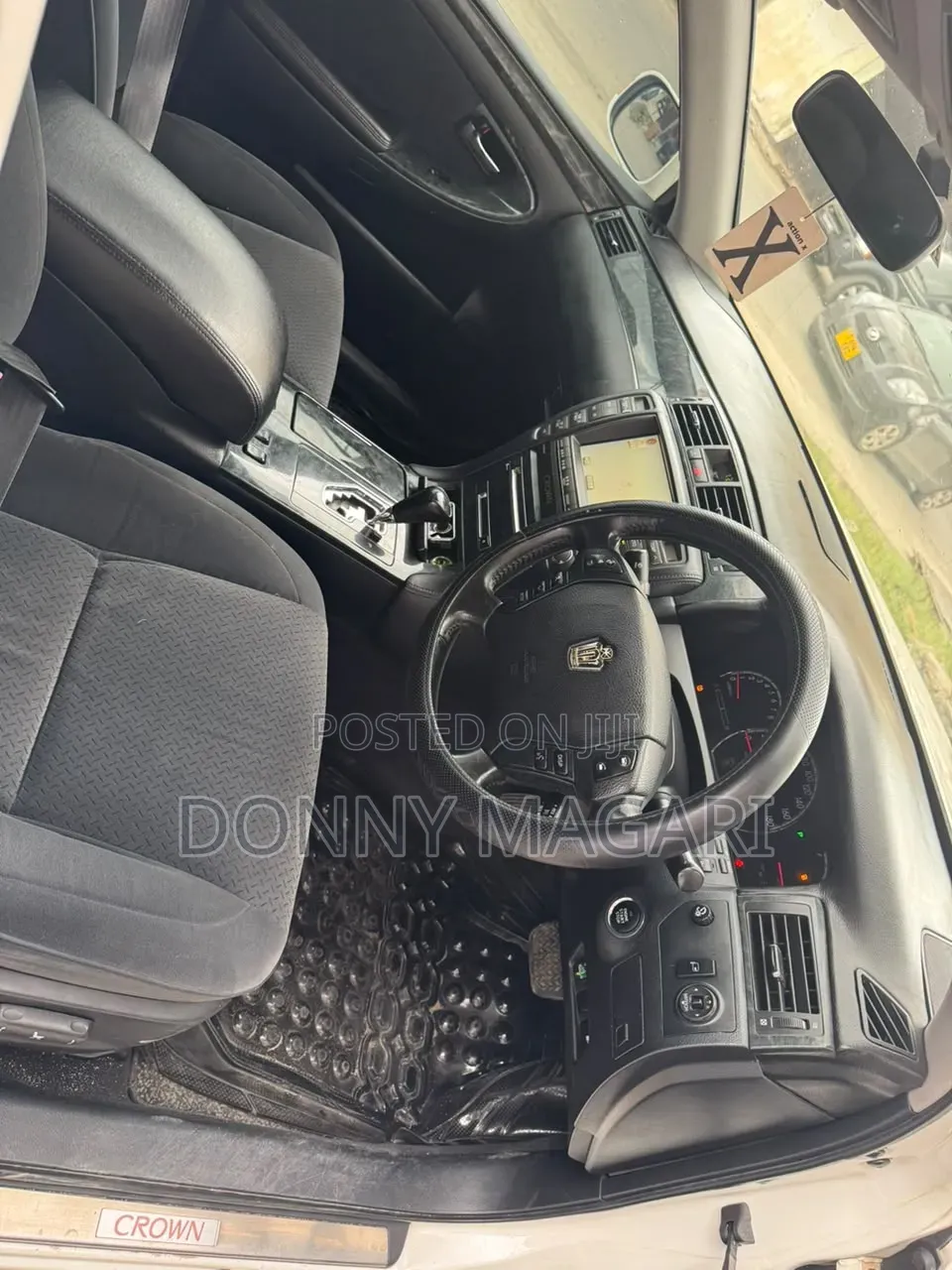 Toyota Crown 2007 White