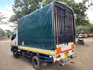 Mitsubishi Canter 2004 White