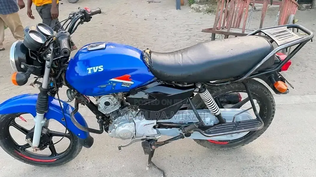 New TVS HLX 125 2025 Blue