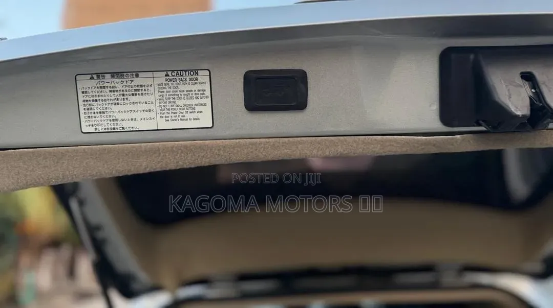 Toyota Harrier 2005 Silver