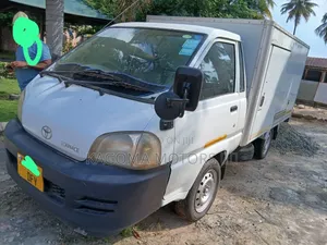 Toyota Townace Freezer 2000 White