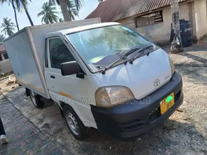 Toyota Townace Freezer 2000 White