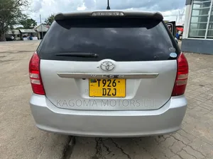 Toyota Wish 2005 Silver