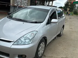 Toyota Wish 2005 Silver