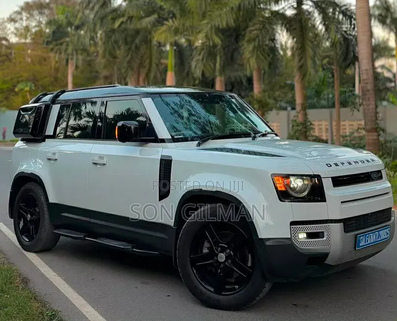 Land Rover Defender 2021 White