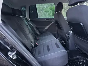 Volkswagen Tiguan 2009 Black
