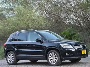 Volkswagen Tiguan 2009 Black