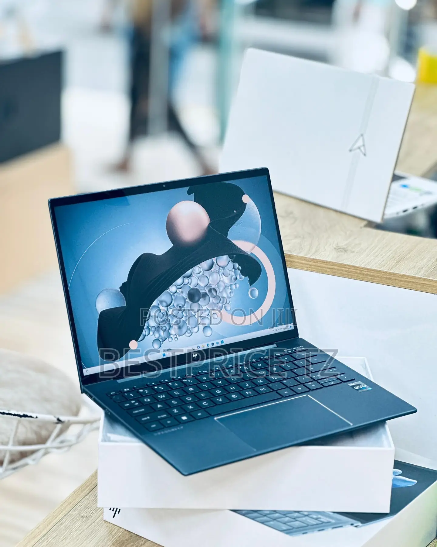 Laptop HP Elite Dragonfly G4 16GB Intel Core i7 SSD 512GB