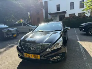 Hyundai Sonata GLS PZEV 2012 Black