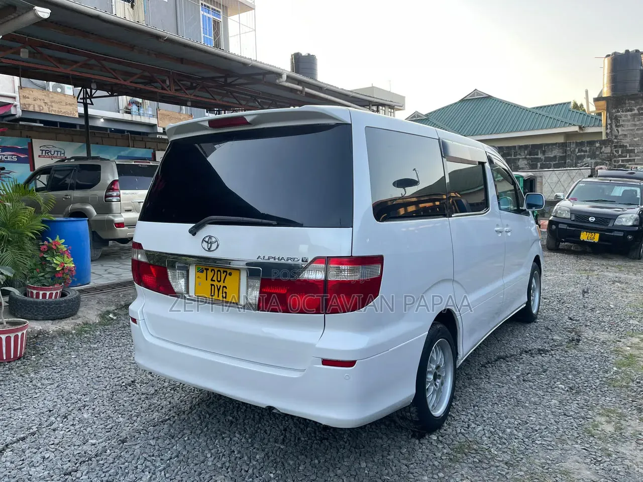 Toyota Alphard 2005 White