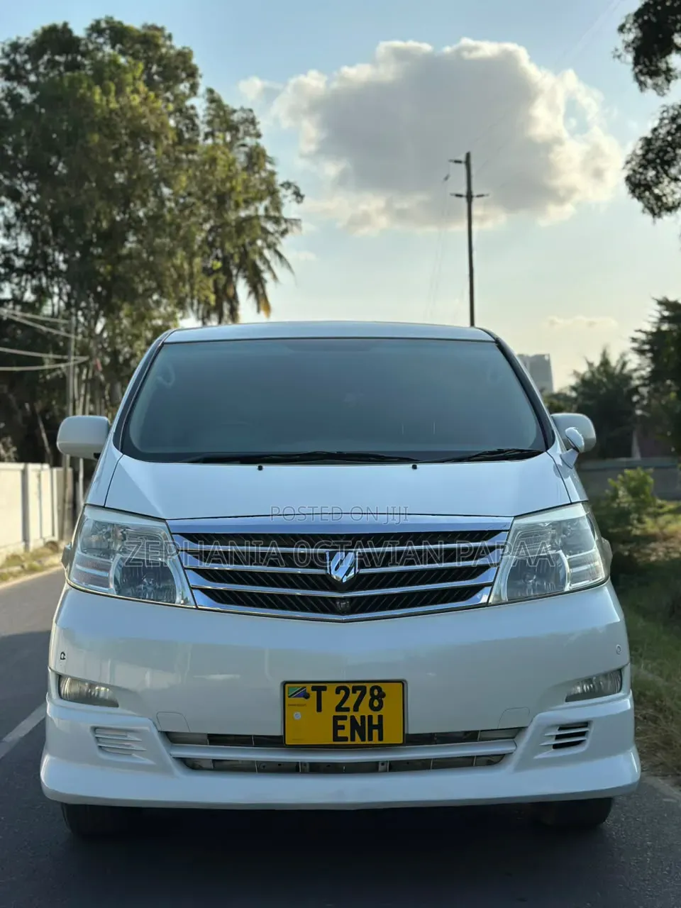 Toyota Alphard 2006 White