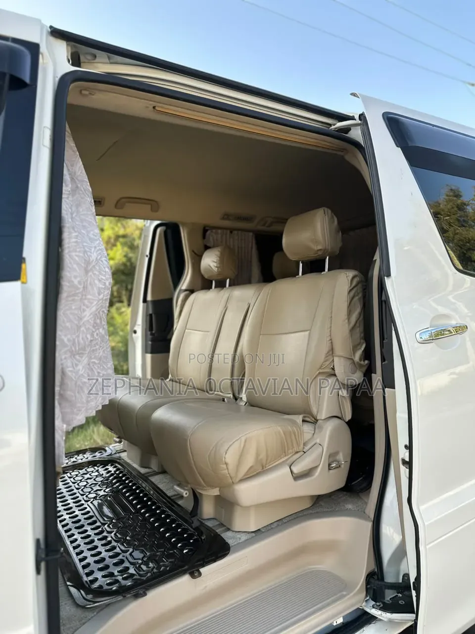 Toyota Alphard 2006 White