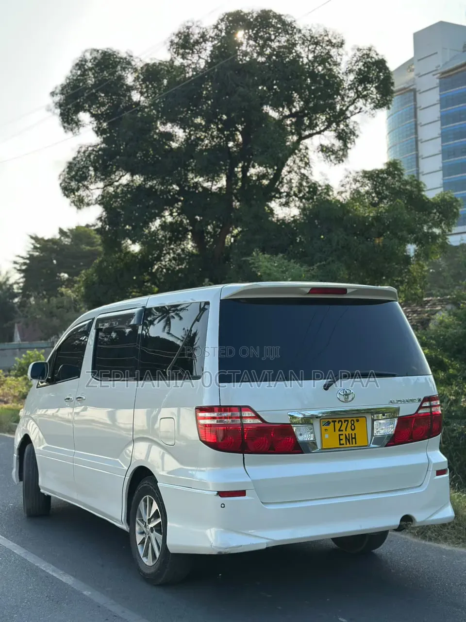 Toyota Alphard 2006 White