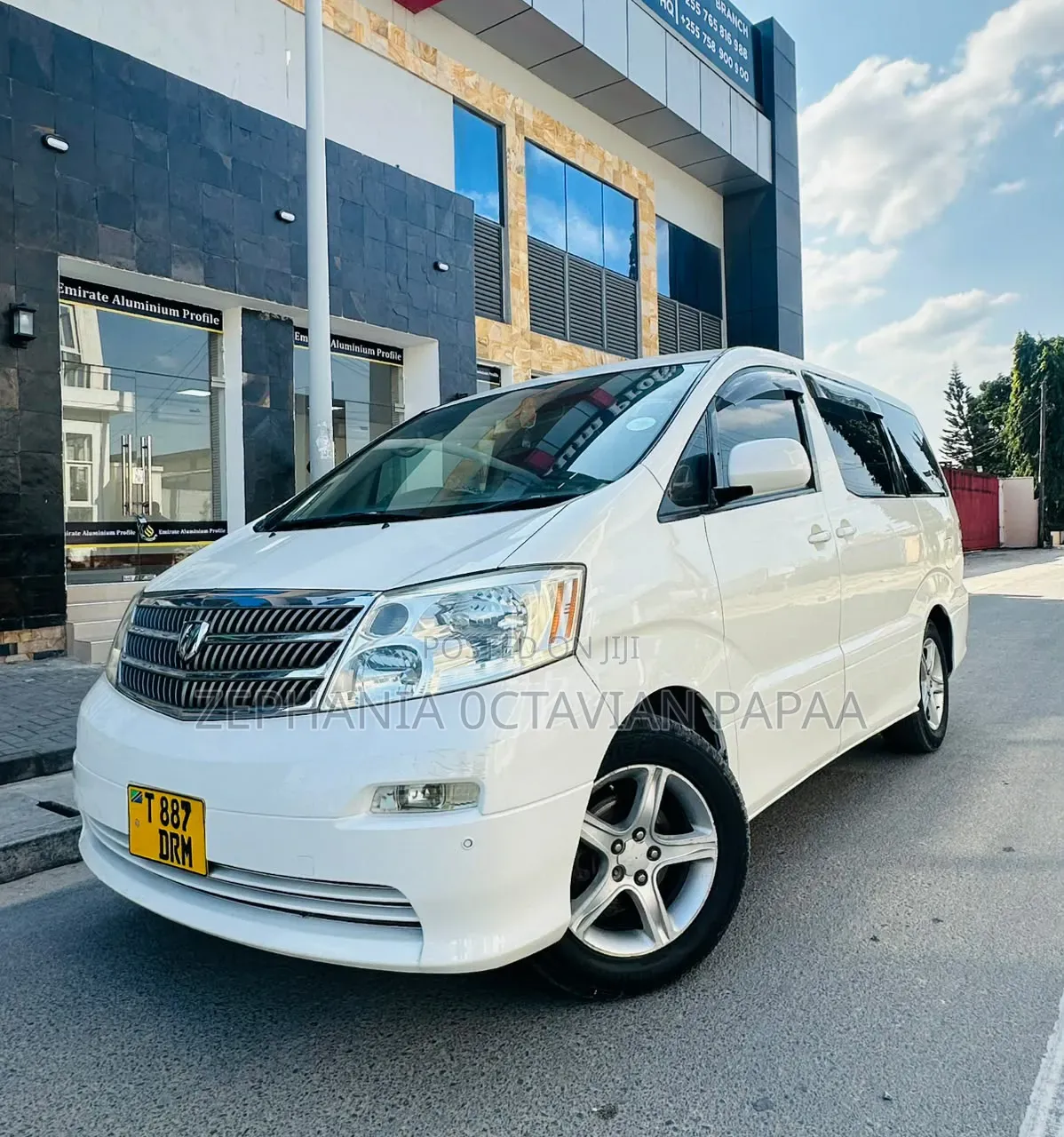 Toyota Alphard 2004 White