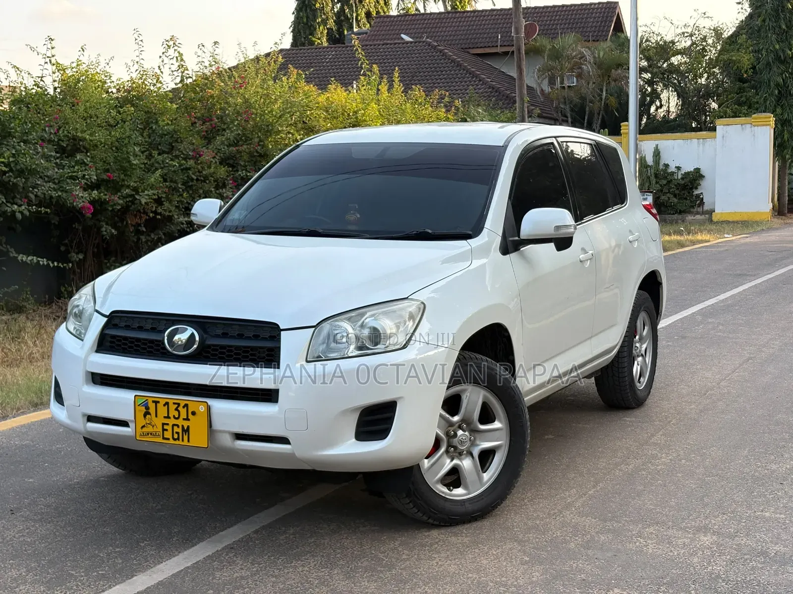 Toyota RAV4 2008 White