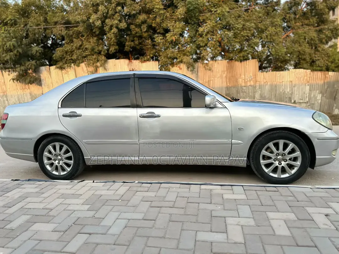 Toyota Brevis 2004 Silver
