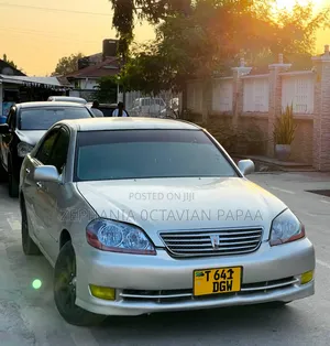 Toyota Mark II 2004 Silver