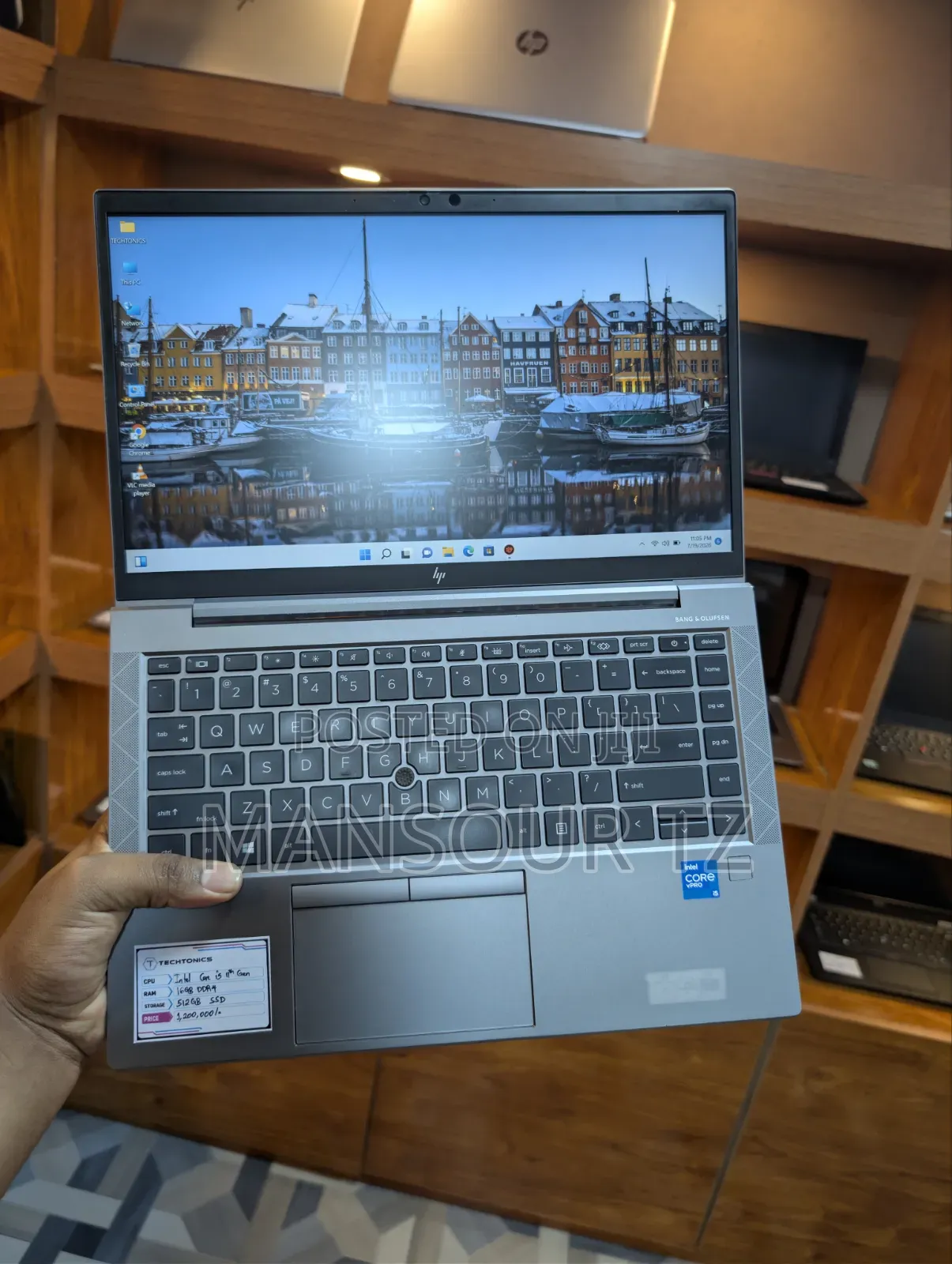 New Laptop HP ZBook Firefly G8 16GB Intel Core i5 SSD 512GB