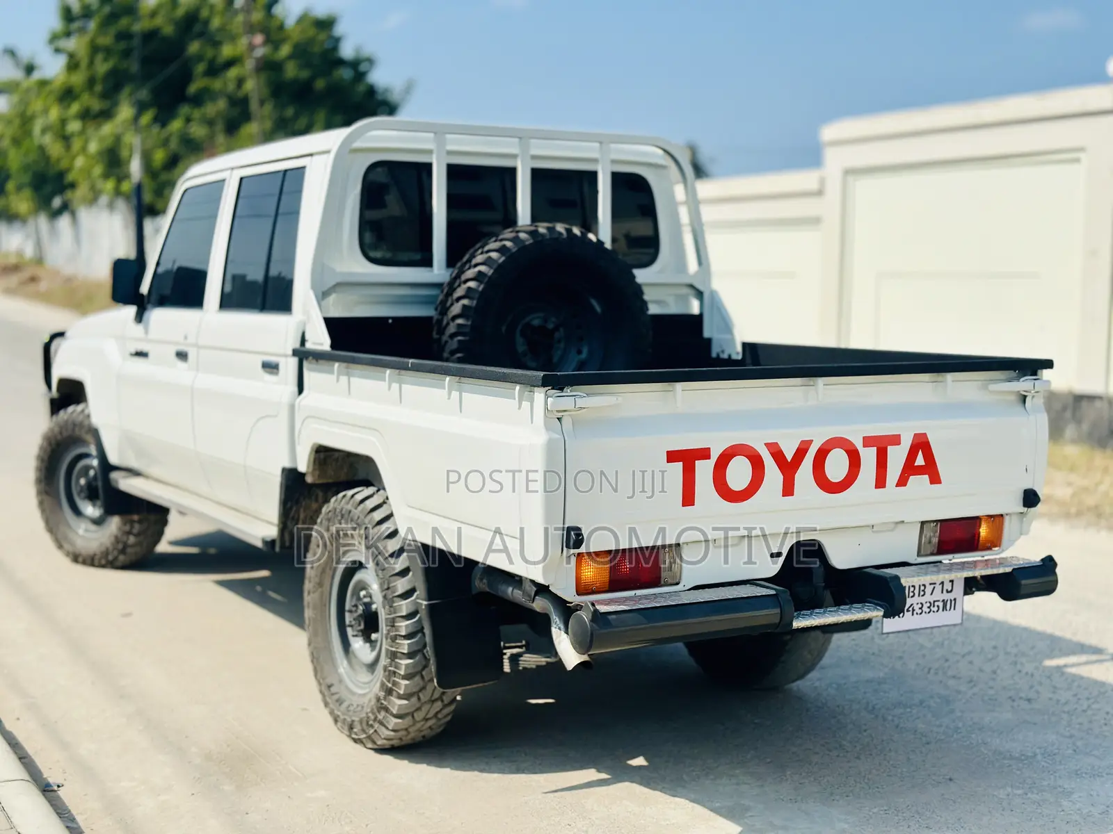 Toyota Land Cruiser 79 Series 2018 White