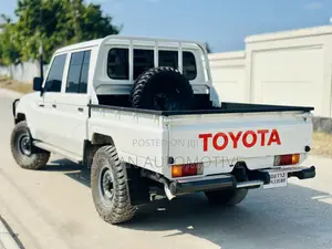 Toyota Land Cruiser 79 Series 2018 White