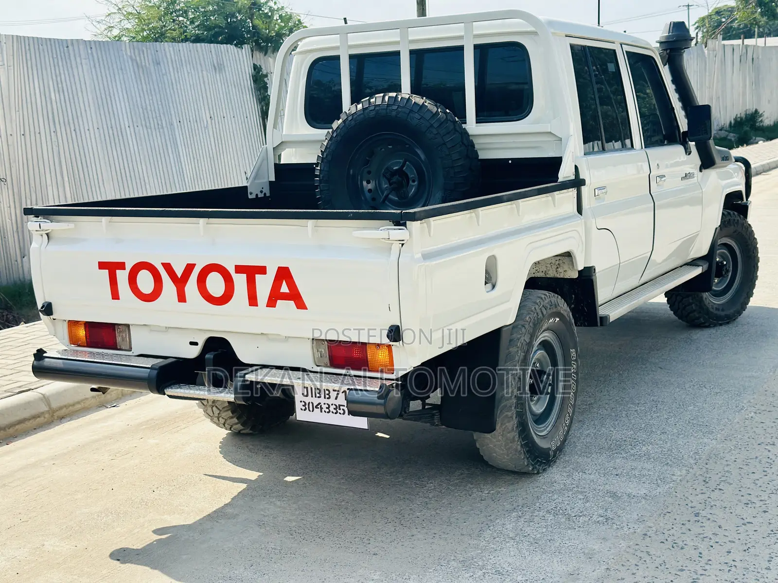 Toyota Land Cruiser 79 Series 2018 White