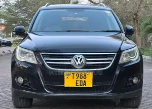 Volkswagen Tiguan 2009 Black