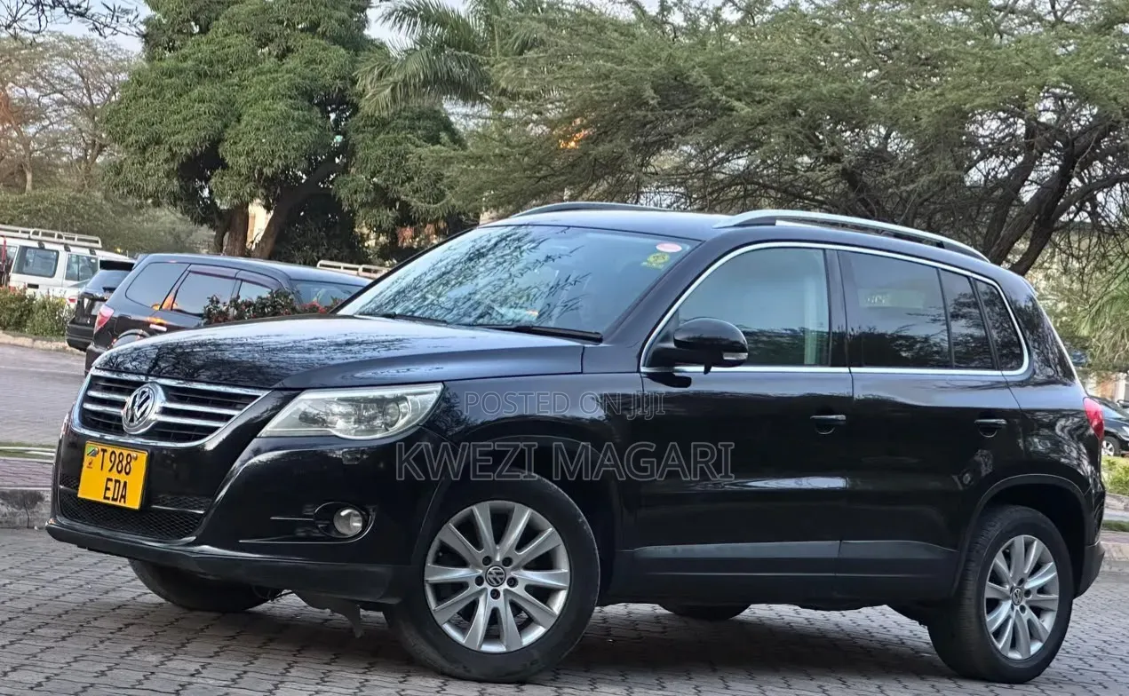 Volkswagen Tiguan 2009 Black