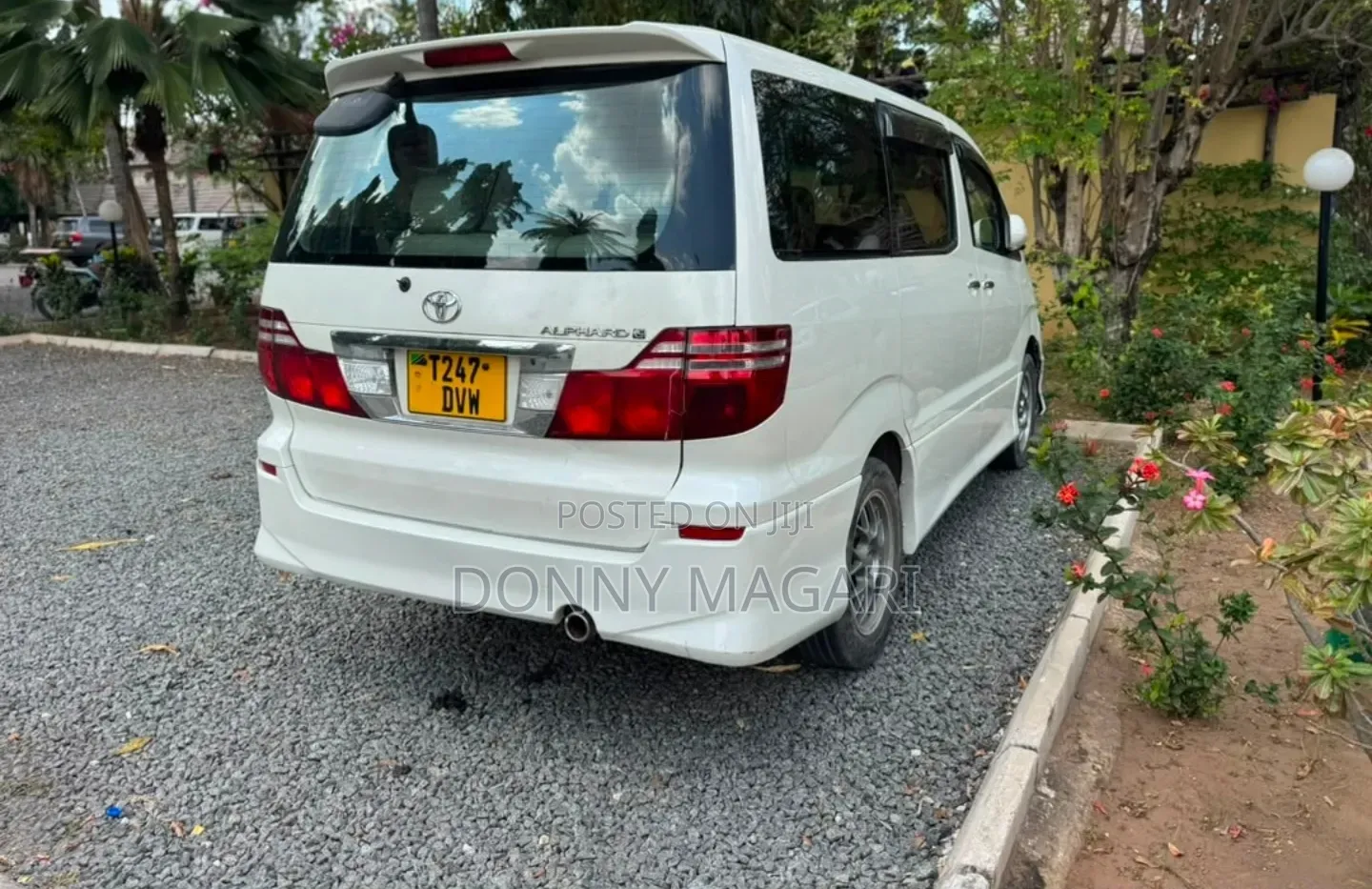 Toyota Alphard 2007 White