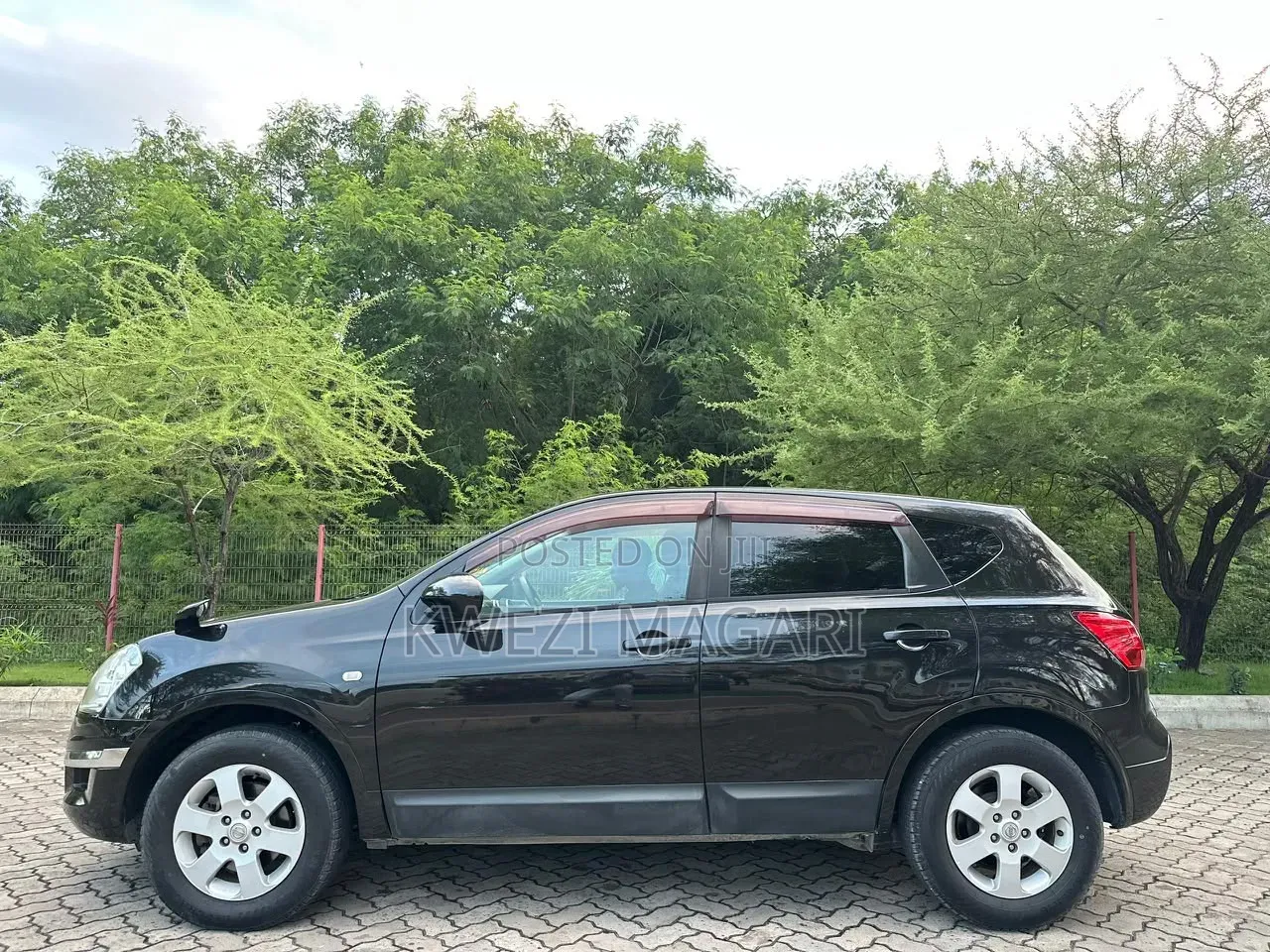 Nissan Dualis 2010 Black