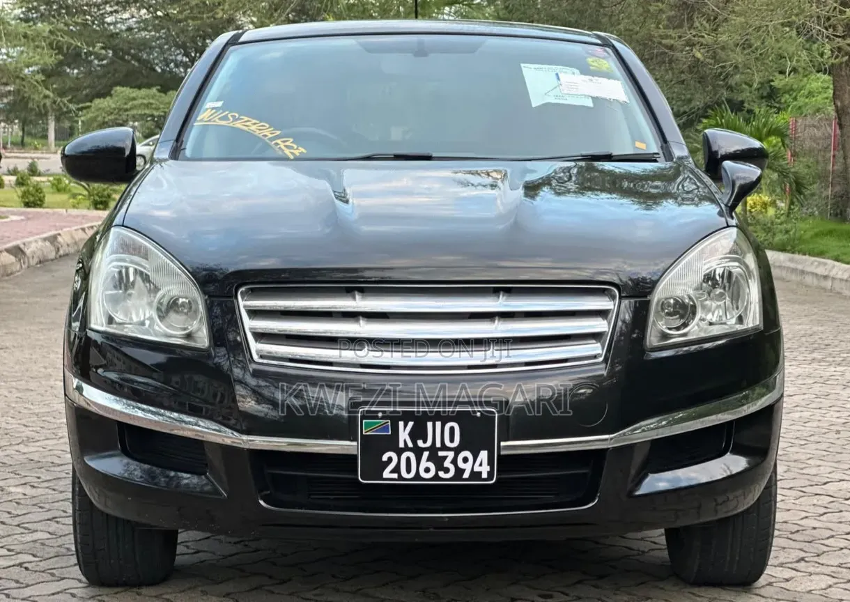 Nissan Dualis 2010 Black
