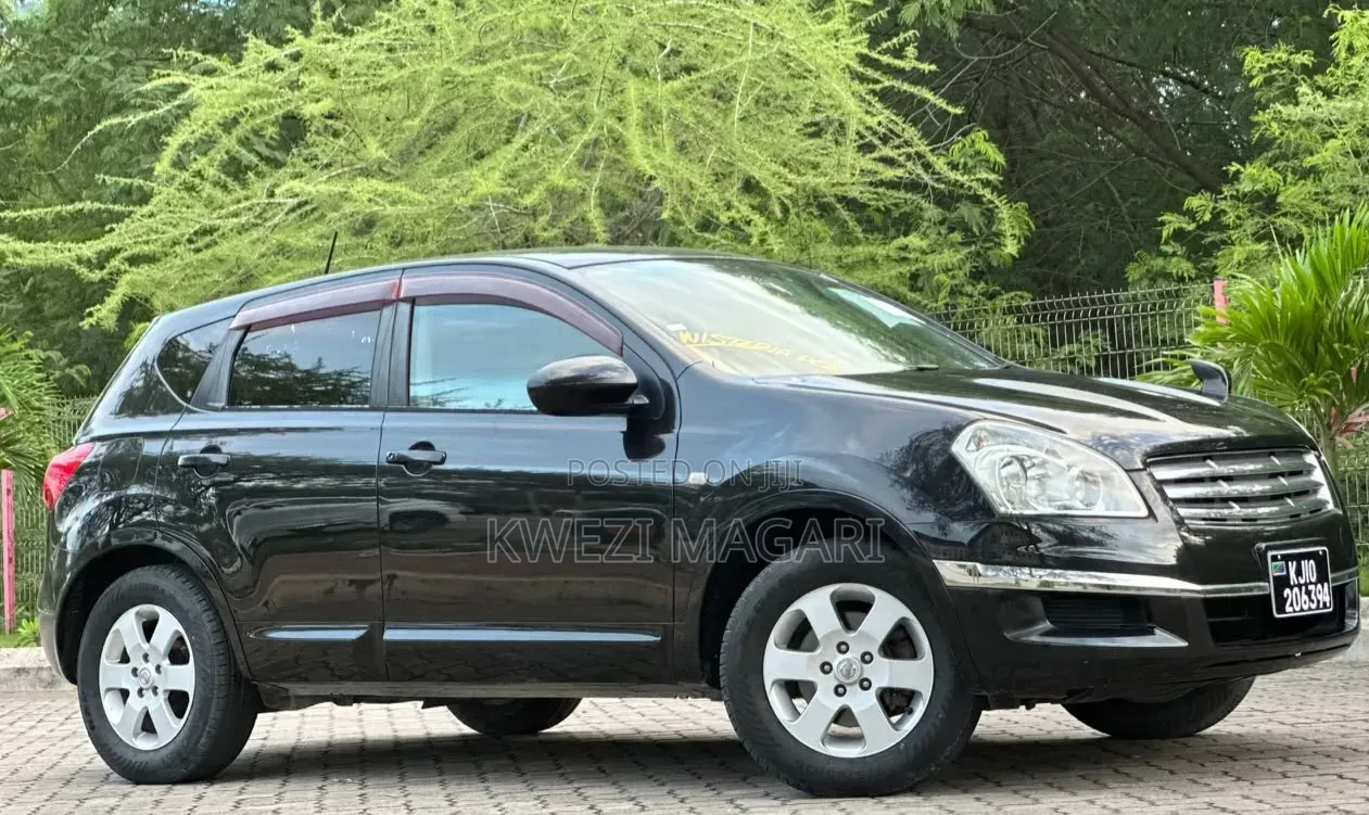 Nissan Dualis 2010 Black