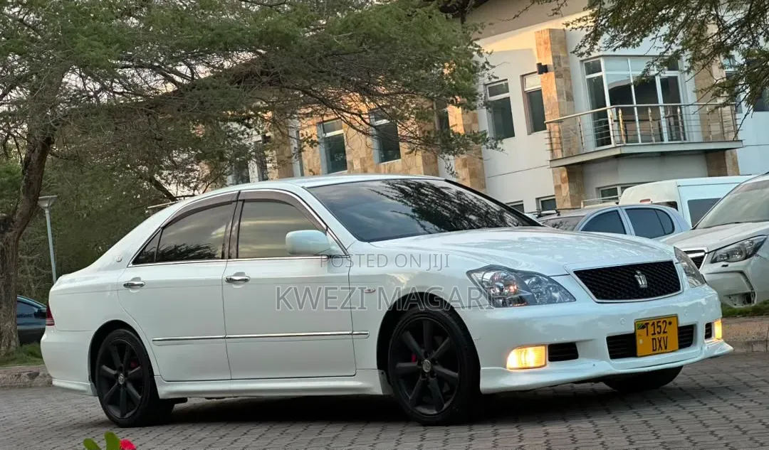 Toyota Crown 2008 White