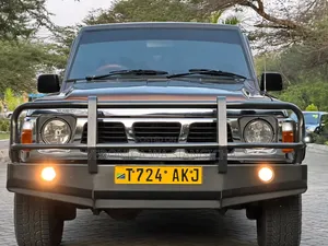 Nissan Patrol 1992 Brown