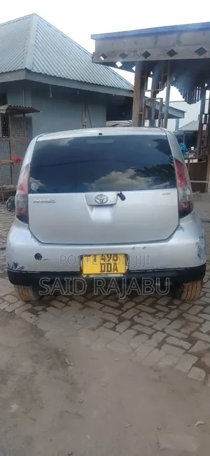 Toyota Passo 2005 Silver