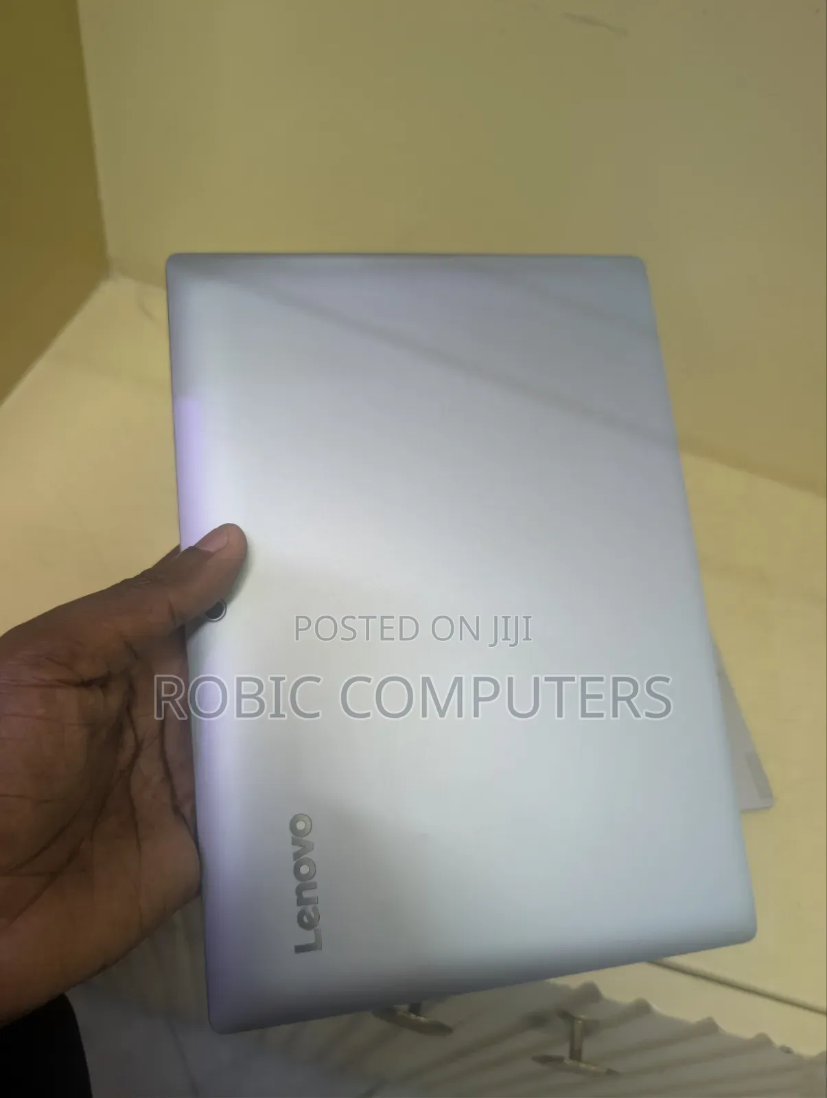 Laptop Lenovo 4GB Intel SSD 72GB