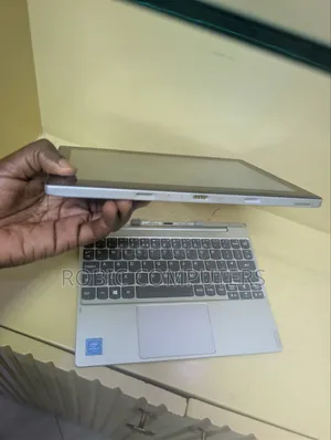 Laptop Lenovo 4GB Intel SSD 72GB