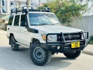 Toyota Land Cruiser 79 Series 2016 White