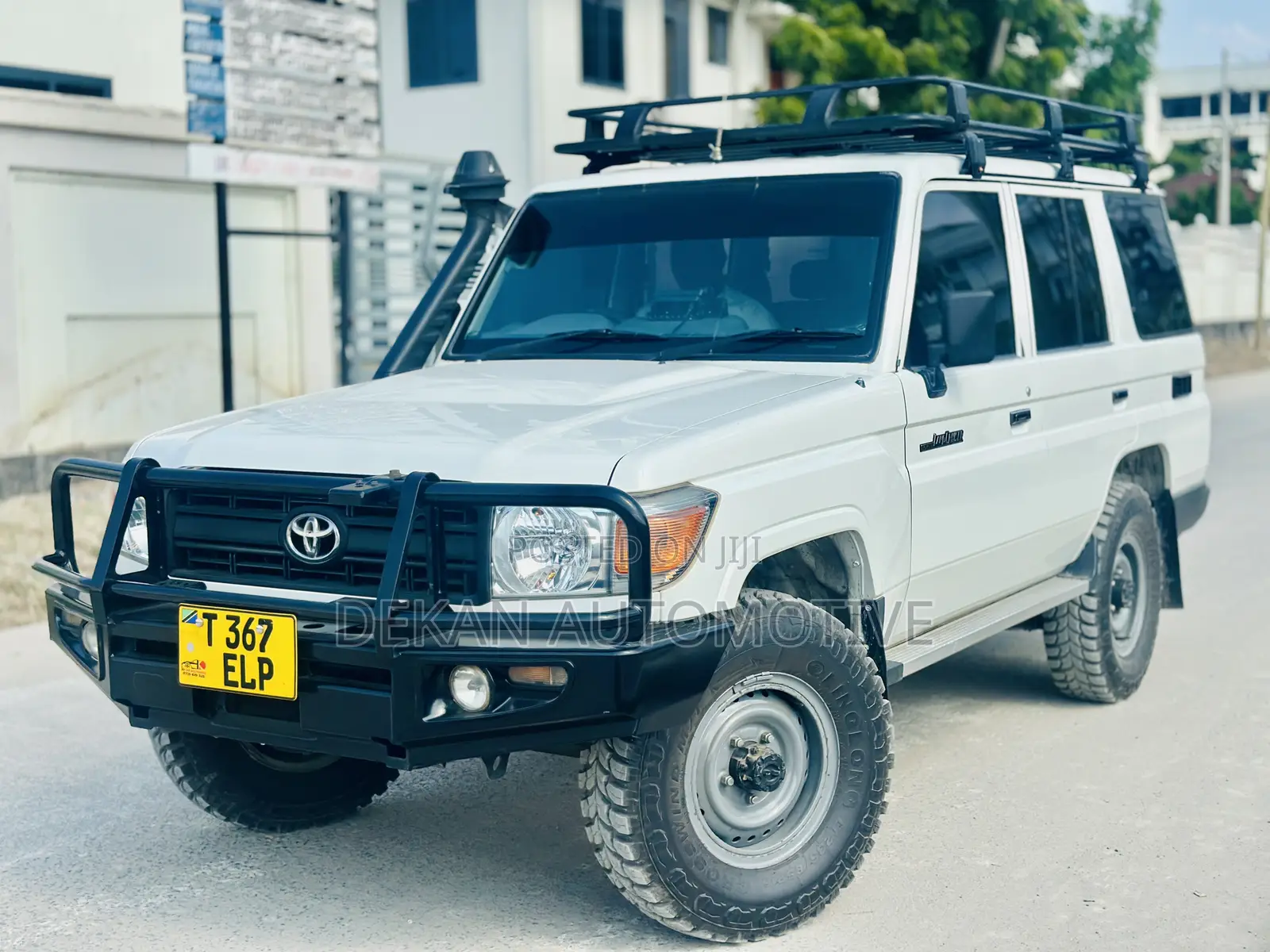 Toyota Land Cruiser 79 Series 2016 White