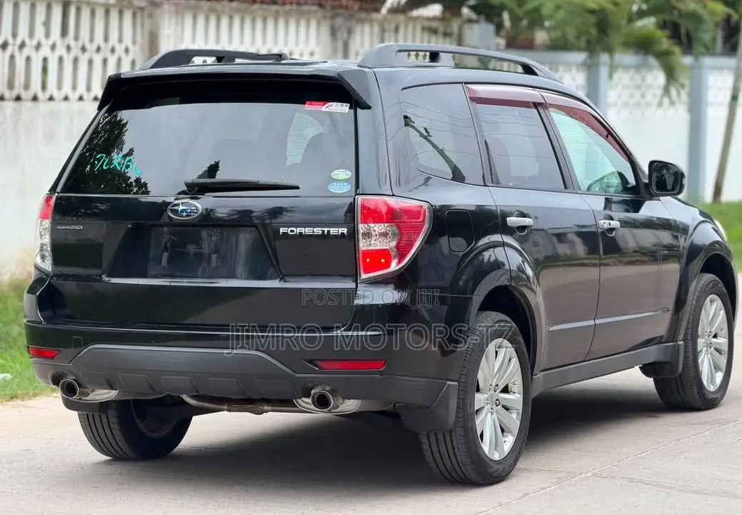 Subaru Forester 2010 Black