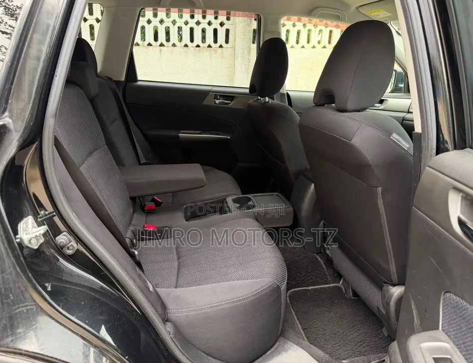 Subaru Forester 2010 Black