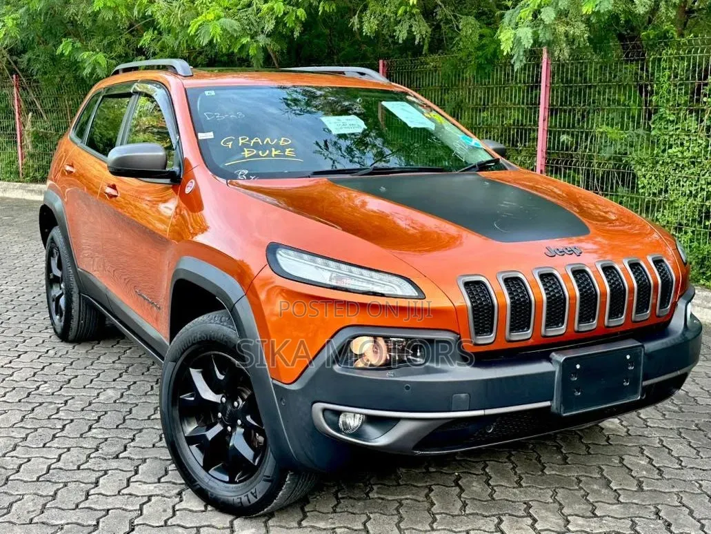 Jeep Cherokee 2016 Orange