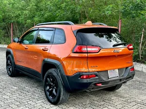 Jeep Cherokee 2016 Orange