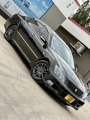 Toyota Crown 2006 Black