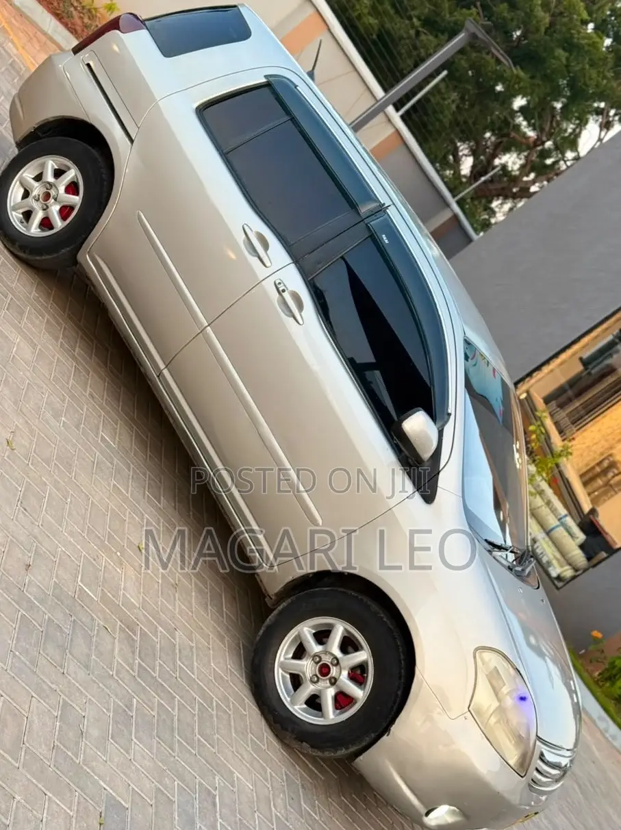 Toyota Raum 1.5 AWD 2005 Beige