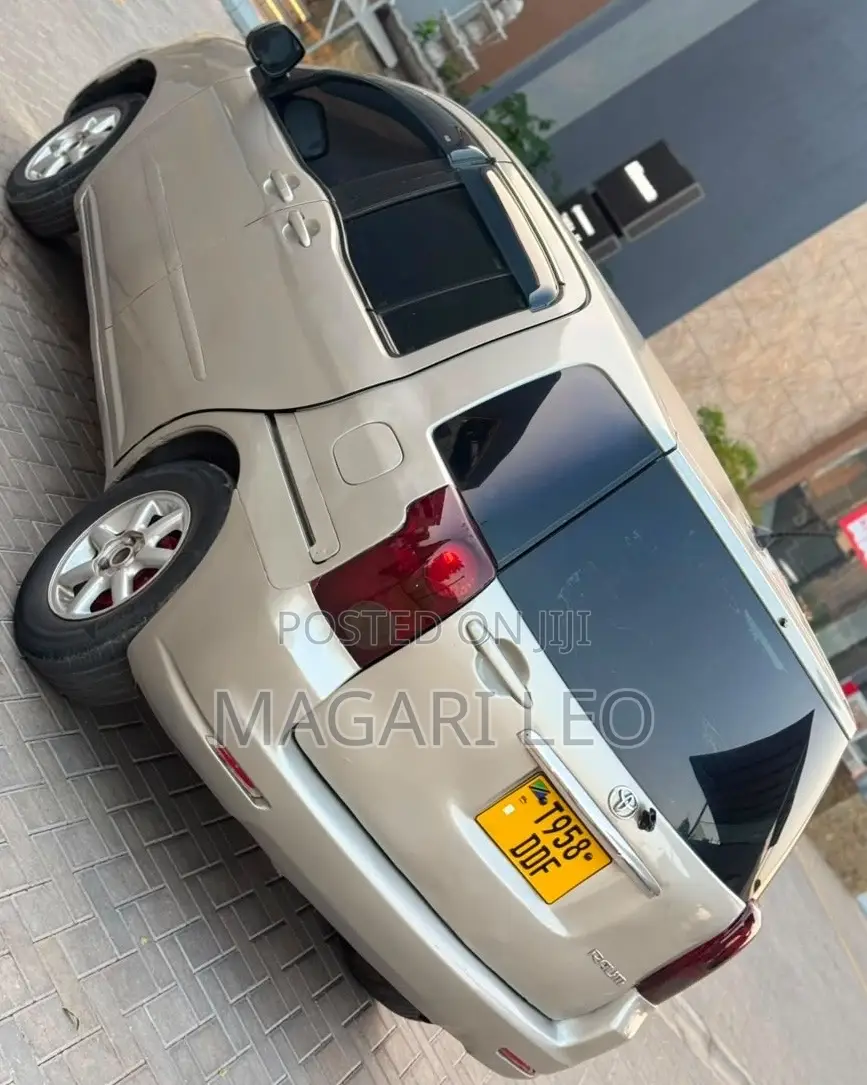 Toyota Raum 1.5 AWD 2005 Beige